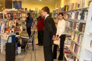 Rozpravanie o knihe Falun Gong